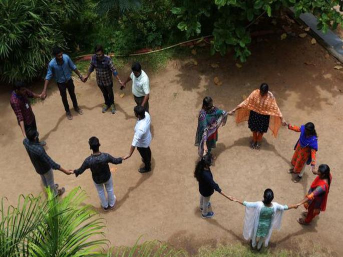 Zero Shadow Days in Maharashtra:Thane-Dombivalikars will see zero shadow on May 17 | Zero Shadow Days: ठाणे -डोंबिवलीकरांना 17 मे रोजी दिसणार शून्य सावली; राज्यभरात वेगवेगळे दिवस Zero Shadow Days in Maharashtra:Thane-Dombivalikars will see zero shadow on May 17 | Zero Shadow Days: ठाणे -डोंबिवलीकरांना 17 मे रोजी दिसणार शून्य सावली; राज्यभरात वेगवेगळे दिवस