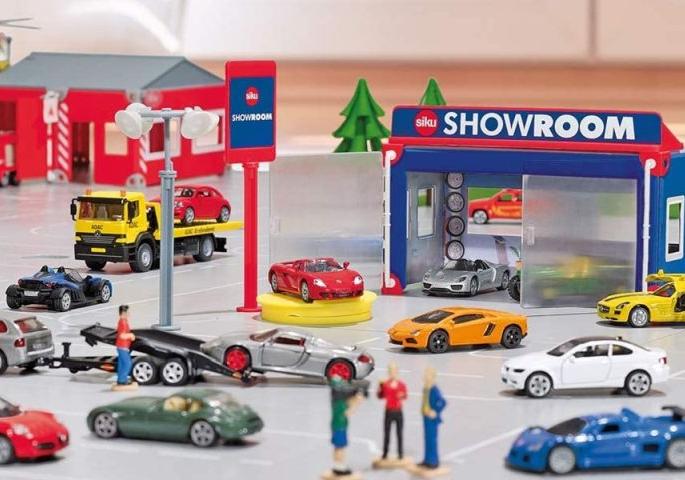 Shops and showrooms were closed and the vehicle purchase was canceled | दुकाने, शोरूम बंद असल्याने मुहूर्ताची वाहन खरेदी हुकली Shops and showrooms were closed and the vehicle purchase was canceled | दुकाने, शोरूम बंद असल्याने मुहूर्ताची वाहन खरेदी हुकली