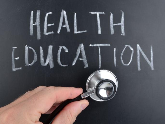 Health lessons now also in Braille | आरोग्याचे धडे आता ब्रेल लिपीतही Health lessons now also in Braille | आरोग्याचे धडे आता ब्रेल लिपीतही