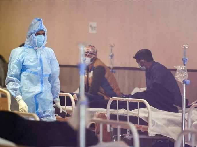 CoronaVirus Update: Over one and a half lakh patients were cured, 2,58,089 new patient were found | CoronaVirus Update: मोठा दिलासा! दीड लाखावर रुग्ण बरे झाले, नवे कोरोनाबाधितही कमी सापडले CoronaVirus Update: Over one and a half lakh patients were cured, 2,58,089 new patient were found | CoronaVirus Update: मोठा दिलासा! दीड लाखावर रुग्ण बरे झाले, नवे कोरोनाबाधितही कमी सापडले