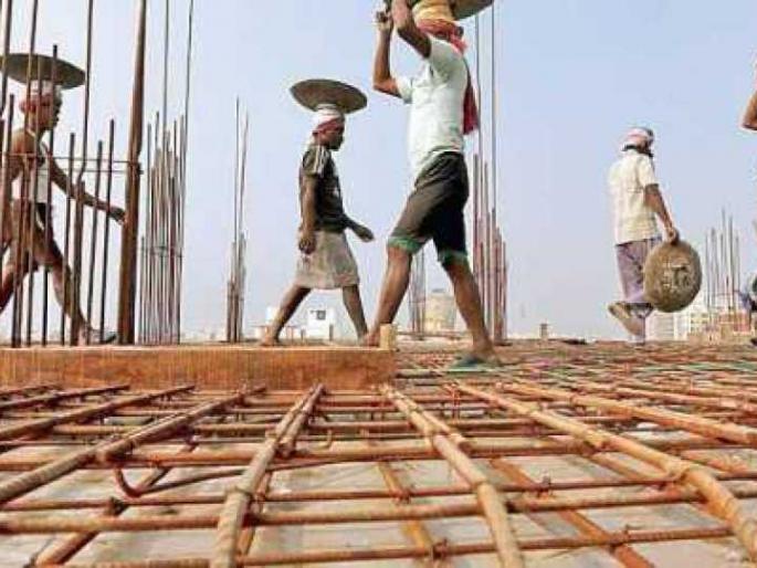 Rising prices of sand, cement, steel and bricks make the dream of common man expensive | वाळू, सिमेंट, स्टिल, विटांच्या भाववाढीमुळे सर्वसामान्यांचे घरांचे स्वप्न महाग Rising prices of sand, cement, steel and bricks make the dream of common man expensive | वाळू, सिमेंट, स्टिल, विटांच्या भाववाढीमुळे सर्वसामान्यांचे घरांचे स्वप्न महाग