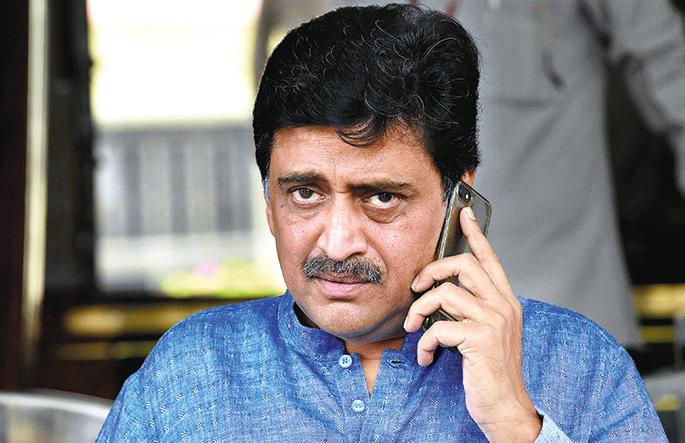 Postponement of giving EWS reservation to Maratha community | मराठा समाजास ईडब्ल्यूएस आरक्षण देण्यास स्थगिती