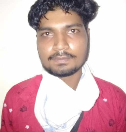 I am the grandfather of Jalgaon, even the police are afraid of me | मी जळगावाचा दादा आहे, पोलीसही मला घाबरतात