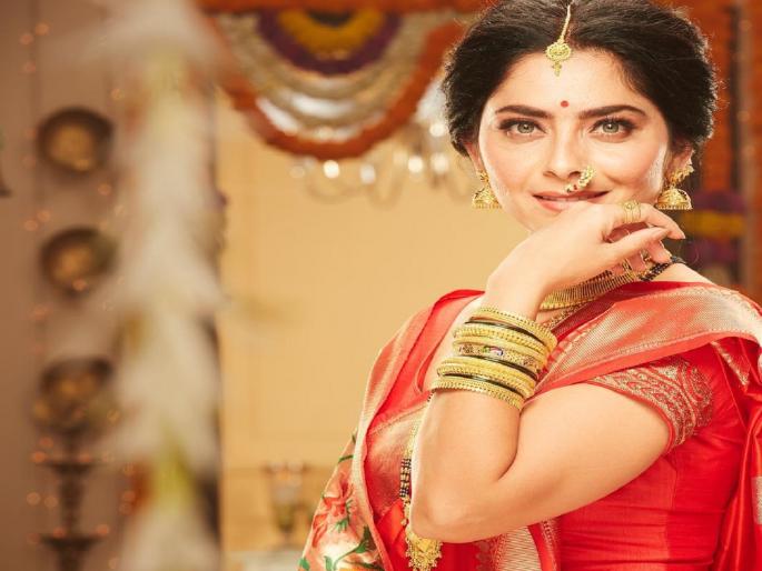 Sonali Kulkarni is married to a political leader ?, she herself revealed TJL | सोनाली कुलकर्णीचं राजकीय नेत्याशी झालंय लग्न?, खुद्द तिनेच केला खुलासा Sonali Kulkarni is married to a political leader ?, she herself revealed TJL | सोनाली कुलकर्णीचं राजकीय नेत्याशी झालंय लग्न?, खुद्द तिनेच केला खुलासा