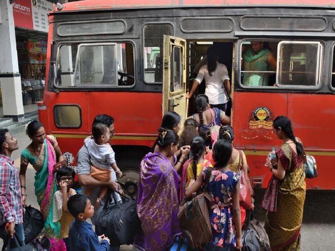 4 crore women in the state have benefited from the 50 percent concession in ST | एसटीतील ५० टक्के सवलतीचा राज्यातील ४ कोटी महिलांनी घेतला लाभ, योजनेला एक महिना पूर्ण 4 crore women in the state have benefited from the 50 percent concession in ST | एसटीतील ५० टक्के सवलतीचा राज्यातील ४ कोटी महिलांनी घेतला लाभ, योजनेला एक महिना पूर्ण