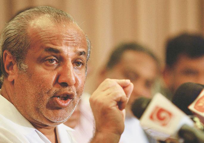 9 Muslim ministers resign in Sri Lanka | श्रीलंकेत ९ मुस्लिम मंत्र्यांचा राजीनामा