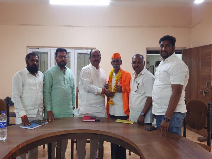 Here's the proof...Shiv Sena's criticism of Chandrakant Patil: warning not to return to the district | हा घ्या पुरावा...म्हणत शिवसेनेची भाजपवर आगपाखड, चंद्रकांत पाटील यांच्यावर टीका Here's the proof...Shiv Sena's criticism of Chandrakant Patil: warning not to return to the district | हा घ्या पुरावा...म्हणत शिवसेनेची भाजपवर आगपाखड, चंद्रकांत पाटील यांच्यावर टीका