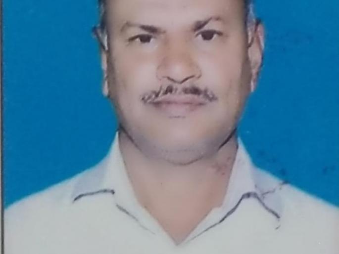 Cheetahs were lighting Holi in the cemetery on Marathi New Year ... | मराठी नववर्षाला स्मशानात चितांची होळी पेटत होती... Cheetahs were lighting Holi in the cemetery on Marathi New Year ... | मराठी नववर्षाला स्मशानात चितांची होळी पेटत होती...