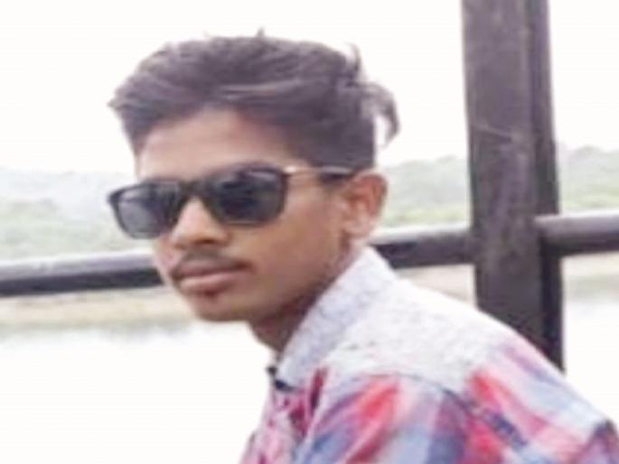 Student dies on the road due to dizziness, unfortunate incident in Sawantwadi | चक्कर येऊन पडल्याने विद्यार्थ्याचा रस्त्यातच मृत्यू, सावंतवाडीतील दुर्दैवी घटना Student dies on the road due to dizziness, unfortunate incident in Sawantwadi | चक्कर येऊन पडल्याने विद्यार्थ्याचा रस्त्यातच मृत्यू, सावंतवाडीतील दुर्दैवी घटना