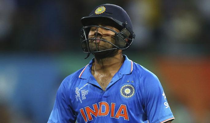 India vs Pakistan, Latest News: Rohit Sharma out after Virat Kohli's consultation | India Vs Pakistan, Latest News: विराट कोहलीच्या सल्ल्यानंतर रोहित शर्मा आऊट