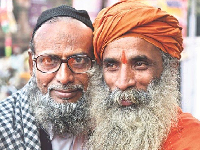 Re-affirmation of gentlemanliness in the community | समाजातील सज्जनशक्तीचा पुन्हा प्रत्यय Re-affirmation of gentlemanliness in the community | समाजातील सज्जनशक्तीचा पुन्हा प्रत्यय
