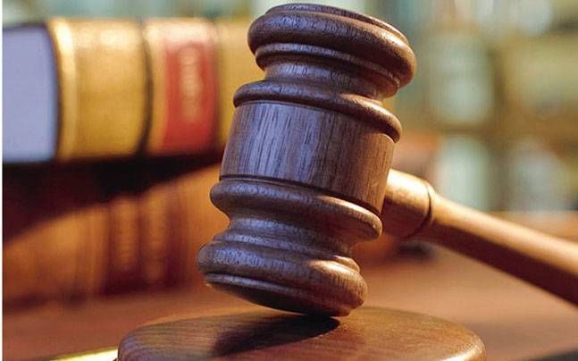 Accused sentenced to 11 years hard marriage for 6 months hard labor | लग्नासाठी ११ वर्षे झुलवणाऱ्या आरोपीला ६ महिने सक्तमजुरी Accused sentenced to 11 years hard marriage for 6 months hard labor | लग्नासाठी ११ वर्षे झुलवणाऱ्या आरोपीला ६ महिने सक्तमजुरी