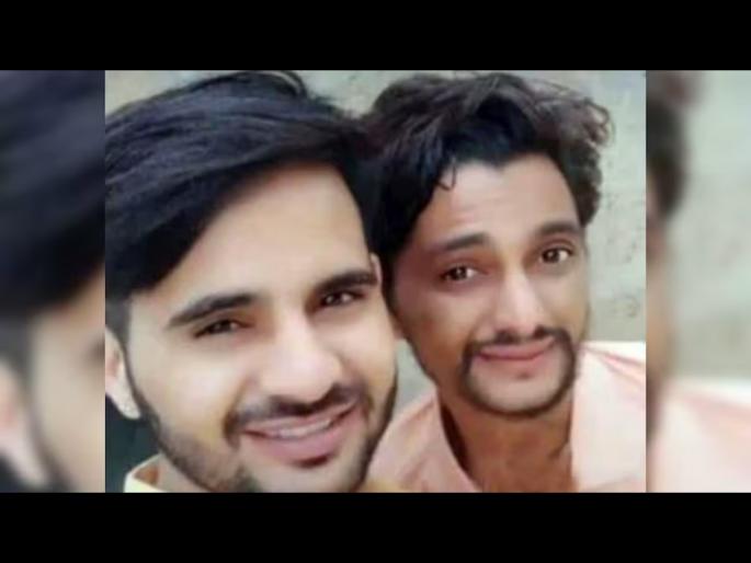 Rajasthan : Two real brothers died together cremated on the same funeral pyre in barmer | नियतीचा असाही खेळ! अंगणातून सोबतच निघाली दोन सख्ख्या भावांची अंत्ययात्रा, गावावर पसरली शोककळा Rajasthan : Two real brothers died together cremated on the same funeral pyre in barmer | नियतीचा असाही खेळ! अंगणातून सोबतच निघाली दोन सख्ख्या भावांची अंत्ययात्रा, गावावर पसरली शोककळा