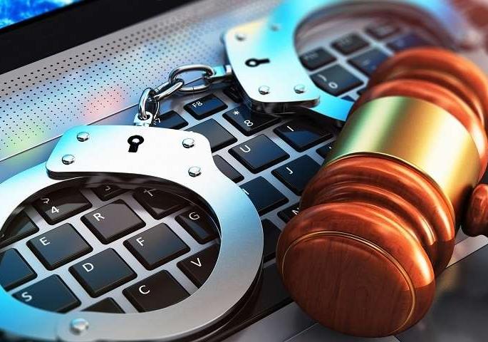 Fraud In the Nagpur MBBS Admission | नागपुरात एमबीबीएसच्या अॅडमिशनची थाप; ९ लाख १५ हजारांचा गंडा Fraud In the Nagpur MBBS Admission | नागपुरात एमबीबीएसच्या अॅडमिशनची थाप; ९ लाख १५ हजारांचा गंडा