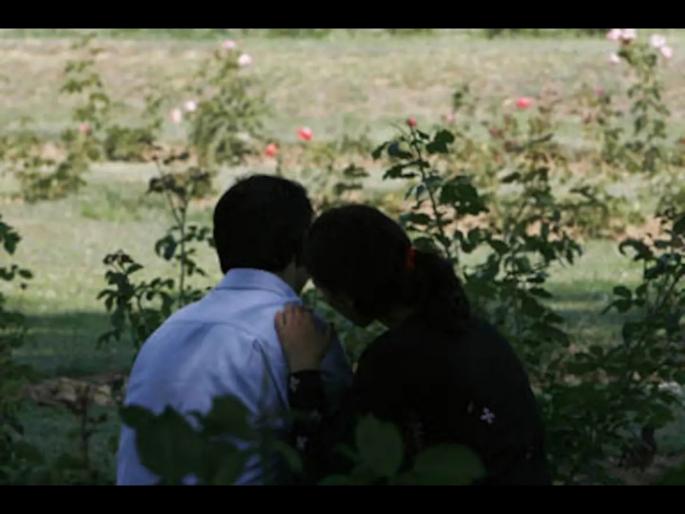 Crime News : Mother of four children absconded with Neighbour in Purnea Bihar | वहिनी-वहिनी म्हणत चार मुलांच्या आईला पळवून घेऊन गेला तरूण, पतीने केली अजब तक्रार Crime News : Mother of four children absconded with Neighbour in Purnea Bihar | वहिनी-वहिनी म्हणत चार मुलांच्या आईला पळवून घेऊन गेला तरूण, पतीने केली अजब तक्रार