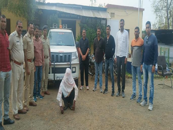 An incident where a husband killed his wife for resisting sexual intercourse took place in Yavatmal   | शारीरिक संबंधास विरोध केल्याने पत्नीचा खून करून मृतदेह पेटविला, पतीला ठोकल्या बेड्या  An incident where a husband killed his wife for resisting sexual intercourse took place in Yavatmal   | शारीरिक संबंधास विरोध केल्याने पत्नीचा खून करून मृतदेह पेटविला, पतीला ठोकल्या बेड्या