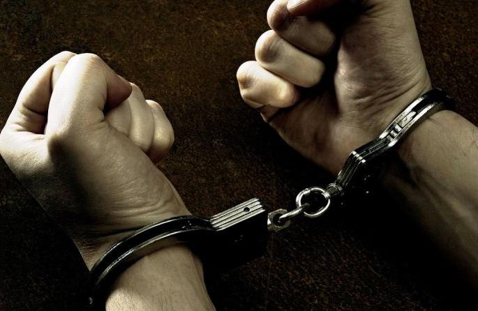 Putanya jailed for stealing Rs 13 lakh; Wari of Indore; Fell heavy! | १३ लाखांची चोरी करणारा पुतण्या तुरुंगात; इंदूरची वारी; पडली भारी! Putanya jailed for stealing Rs 13 lakh; Wari of Indore; Fell heavy! | १३ लाखांची चोरी करणारा पुतण्या तुरुंगात; इंदूरची वारी; पडली भारी!