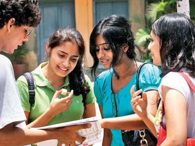 Twelfth graders are clever, prepared for 'Neat' by predicting cancellation of exams | बारावीची पोरं हुश्श्यार भारी, परीक्षा रद्दचा अंदाज बांधून केली ‘नीट’ची तयारी Twelfth graders are clever, prepared for 'Neat' by predicting cancellation of exams | बारावीची पोरं हुश्श्यार भारी, परीक्षा रद्दचा अंदाज बांधून केली ‘नीट’ची तयारी
