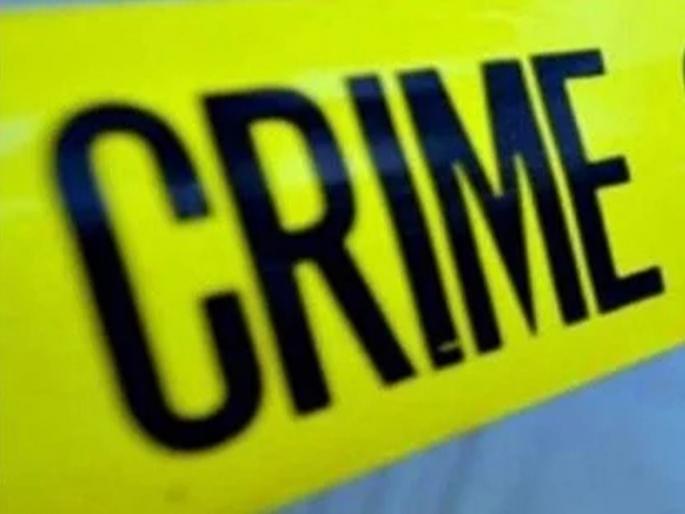 FIR against four of the Ailani family; shop worker Involved in the beating | आयलानी कुटुंबातील चौघांविरोधात गुन्हा; दुकानातील कामगाराचा मारहाणीत समावेश FIR against four of the Ailani family; shop worker Involved in the beating | आयलानी कुटुंबातील चौघांविरोधात गुन्हा; दुकानातील कामगाराचा मारहाणीत समावेश