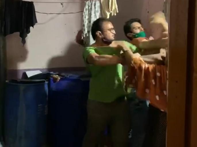 BJP MP's son beaten party worker's in house; Filed a crime by the police pnm | भाजपा खासदाराच्या मुलाने पक्षाच्या कार्यकर्त्याला घरात घुसून मारलं; पोलिसांकडून गुन्हा दाखल BJP MP's son beaten party worker's in house; Filed a crime by the police pnm | भाजपा खासदाराच्या मुलाने पक्षाच्या कार्यकर्त्याला घरात घुसून मारलं; पोलिसांकडून गुन्हा दाखल