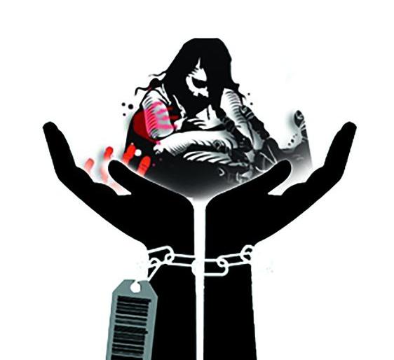 Tell me, who is responsible for this girls'? | सांगा, या ‘चंद्रिकां’ची जबाबदारी कुणाची?