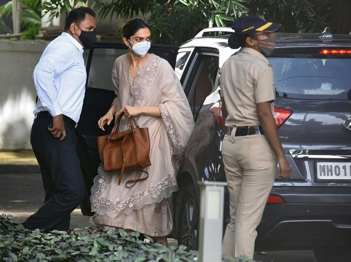 More buddy names will come up in the drug connection; NCB custody to Kshitij till October 3 | ड्रग्ज कनेक्शनमध्ये आणखी बडी नावे समोर येणार; क्षितिजला ३ ऑक्टोबरपर्यंत एनसीबी कोठडी More buddy names will come up in the drug connection; NCB custody to Kshitij till October 3 | ड्रग्ज कनेक्शनमध्ये आणखी बडी नावे समोर येणार; क्षितिजला ३ ऑक्टोबरपर्यंत एनसीबी कोठडी