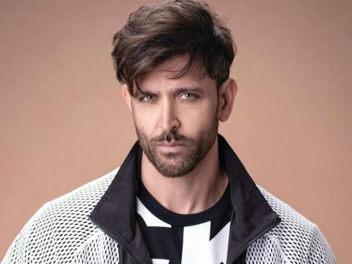 Fan asks hrithik roshan you are smoking with kids and actor gave krrish style response gda | ऋतिक रोशनच्या त्या उत्तराने जिंकली नेटकऱ्यांची मनं, ट्विट होतंय तुफान व्हायरल Fan asks hrithik roshan you are smoking with kids and actor gave krrish style response gda | ऋतिक रोशनच्या त्या उत्तराने जिंकली नेटकऱ्यांची मनं, ट्विट होतंय तुफान व्हायरल