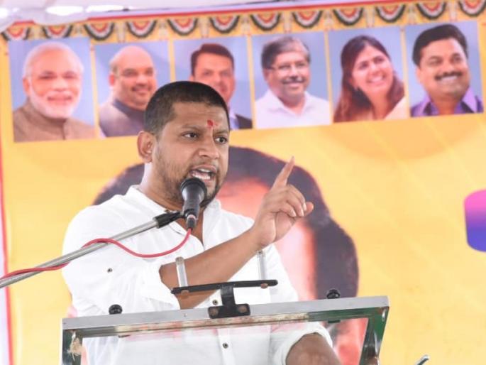 Video: BJP MP Sujay Vikhe Patil Video Viral in Social Media for questions raised to PM Narendra Modi | Video: 'मोदीसाहेब, छत्रपती शिवाजी महाराज अन् डॉ. आंबेडकरांच्या स्मारकाचं झालं काय?' Video: BJP MP Sujay Vikhe Patil Video Viral in Social Media for questions raised to PM Narendra Modi | Video: 'मोदीसाहेब, छत्रपती शिवाजी महाराज अन् डॉ. आंबेडकरांच्या स्मारकाचं झालं काय?'