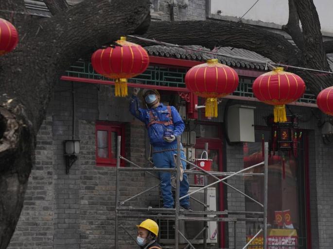 China corona Deaths: First death in year in China Omicron; 9 crore people locked in the houses | China Covid Deaths: फ्लॉवर समजलेलो, फायर निघाला ओमायक्रॉन! चीनमध्ये वर्षानंतर पहिला मृत्यू; 9 कोटी लोक घरात बंद China corona Deaths: First death in year in China Omicron; 9 crore people locked in the houses | China Covid Deaths: फ्लॉवर समजलेलो, फायर निघाला ओमायक्रॉन! चीनमध्ये वर्षानंतर पहिला मृत्यू; 9 कोटी लोक घरात बंद