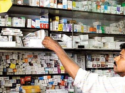 Caution ... medicines for cold, cough and fever will no longer be available without a prescription | सावधान...सर्दी, खोकला अन् तापाची औषधे आता चिठ्ठीशिवाय नाही मिळणार Caution ... medicines for cold, cough and fever will no longer be available without a prescription | सावधान...सर्दी, खोकला अन् तापाची औषधे आता चिठ्ठीशिवाय नाही मिळणार