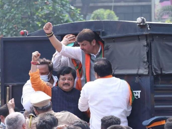 What will you give the answer to Balasaheb? Devendra Fadnavis questions Chief Minister Uddhav Thackeray | Devendra Fadnavis: बाळासाहेबांना काय उत्तर द्याल? देवेंद्र फडणवीस यांचा मुख्यमंत्री उद्धव ठाकरे यांना सवाल What will you give the answer to Balasaheb? Devendra Fadnavis questions Chief Minister Uddhav Thackeray | Devendra Fadnavis: बाळासाहेबांना काय उत्तर द्याल? देवेंद्र फडणवीस यांचा मुख्यमंत्री उद्धव ठाकरे यांना सवाल