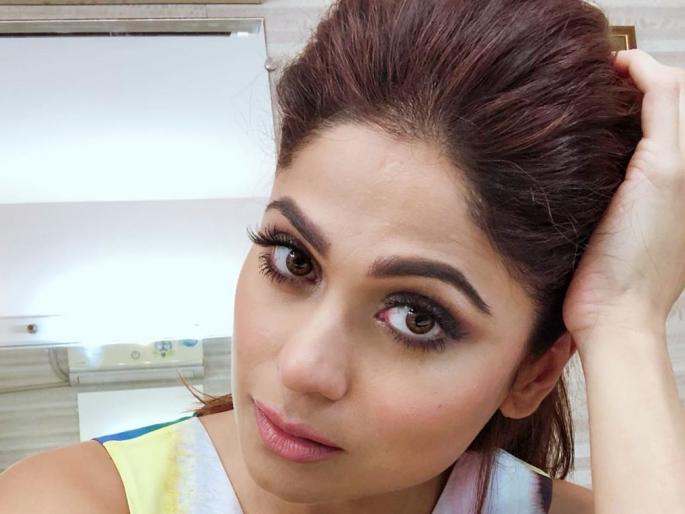birthday special shamita shetty confesses got too choosy in my career | शमिता शेट्टीला आजही होतो या एका गोष्टीचा पश्चाताप... वाचून बसेल धक्का! birthday special shamita shetty confesses got too choosy in my career | शमिता शेट्टीला आजही होतो या एका गोष्टीचा पश्चाताप... वाचून बसेल धक्का!