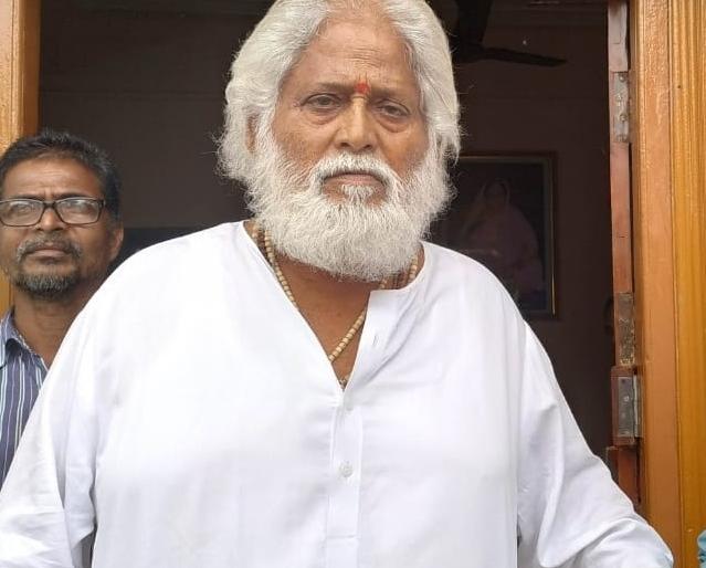 Push the Warkari sect; Ramdas Maharaj Jadhav died in Corona | वारकरी संप्रदायाला धक्का; रामदास महाराज जाधव यांचे कोरोनाने निधन Push the Warkari sect; Ramdas Maharaj Jadhav died in Corona | वारकरी संप्रदायाला धक्का; रामदास महाराज जाधव यांचे कोरोनाने निधन