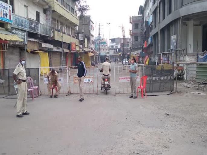 Big news; Curfew in Pandharpur from 17th to 25th July during Ashadi Wari | मोठी बातमी; आषाढी वारीच्या काळात १७ ते २५ जुलैपर्यंत पंढरीत संचारबंदी Big news; Curfew in Pandharpur from 17th to 25th July during Ashadi Wari | मोठी बातमी; आषाढी वारीच्या काळात १७ ते २५ जुलैपर्यंत पंढरीत संचारबंदी