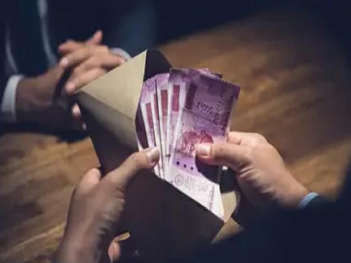 Crime against seven persons for stealing government funds by submitting false documents | खोटे दस्तावेज सादर करून लाटला शासकीय निधी, सात जणांवर गुन्हा : मंगरूळपीर येथील प्रकार Crime against seven persons for stealing government funds by submitting false documents | खोटे दस्तावेज सादर करून लाटला शासकीय निधी, सात जणांवर गुन्हा : मंगरूळपीर येथील प्रकार