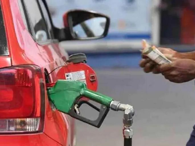 Petrol, Diesel Tax Cut Row: Petrol pump owner against petrol, diesel Excise duty tax deduction by central govt; What is mess? Will the rate increase? | Petrol, Diesel Tax Cut Row : पेट्रोल, डिझेल कर कपातीविरोधात पेट्रोल पंप चालक; गौडबंगाल काय? दर वाढणार? Petrol, Diesel Tax Cut Row: Petrol pump owner against petrol, diesel Excise duty tax deduction by central govt; What is mess? Will the rate increase? | Petrol, Diesel Tax Cut Row : पेट्रोल, डिझेल कर कपातीविरोधात पेट्रोल पंप चालक; गौडबंगाल काय? दर वाढणार?
