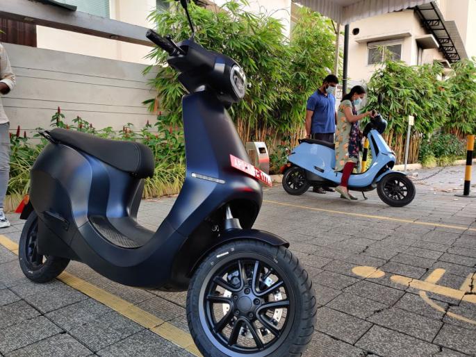 Ola Electric Scooter S1 pro Buy Or Not: Ola S1 Pro calculation, Ola S1 Pro on road price in Pune,Mumbai, Maharashtra; ... you will say petrol is affordable | Ola Electric Scooter Buy Or Not: ओलाची स्कूटर घ्याल तर पुढची पाच-सहा वर्षे फेडत रहाल... पेट्रोल परवडतेय म्हणाल, जाणून घ्या गणित Ola Electric Scooter S1 pro Buy Or Not: Ola S1 Pro calculation, Ola S1 Pro on road price in Pune,Mumbai, Maharashtra; ... you will say petrol is affordable | Ola Electric Scooter Buy Or Not: ओलाची स्कूटर घ्याल तर पुढची पाच-सहा वर्षे फेडत रहाल... पेट्रोल परवडतेय म्हणाल, जाणून घ्या गणित