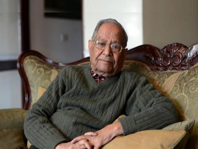 Archaeologist B B Lal, who searched remains of an ancient temple at Ram Mandir site of babri masjid, passes away at 101 | BB Lal: बाबरीच्या खाली खोदून राम मंदिराचे पुरावे आणलेले; आर्किओलॉजिस्ट बी बी लाल यांचे निधन Archaeologist B B Lal, who searched remains of an ancient temple at Ram Mandir site of babri masjid, passes away at 101 | BB Lal: बाबरीच्या खाली खोदून राम मंदिराचे पुरावे आणलेले; आर्किओलॉजिस्ट बी बी लाल यांचे निधन
