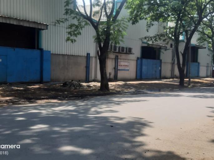 Break the chain: Industries impacted due to new rules =. Only 30% industries remain open | Break the chain: नव्या नियमांचा उद्योगांना फटका. केवळ ३०% उद्योग राहणार सुरु Break the chain: Industries impacted due to new rules =. Only 30% industries remain open | Break the chain: नव्या नियमांचा उद्योगांना फटका. केवळ ३०% उद्योग राहणार सुरु