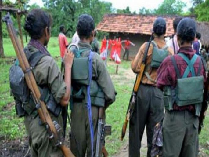 Four Naxalites arrested; 18 lakh reward, including a woman | चार नक्षलवाद्यांना अटक; १८ लाखांचे इनाम, एका महिलेचाही समावेश Four Naxalites arrested; 18 lakh reward, including a woman | चार नक्षलवाद्यांना अटक; १८ लाखांचे इनाम, एका महिलेचाही समावेश