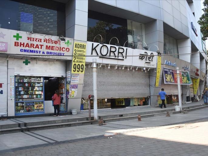 Notice to 522 shopkeepers for not putting up Marathi boards | मराठी फलक न लावणाऱ्या ५२२ दुकानदारांना नोटीस Notice to 522 shopkeepers for not putting up Marathi boards | मराठी फलक न लावणाऱ्या ५२२ दुकानदारांना नोटीस