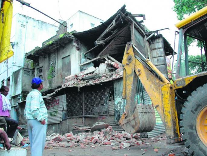 Beginning of the smart city project: Opposition to disadvantaged citizens | स्मार्ट सिटी प्रकल्पाच्या कामाला सुरूवात : बाधित नागरिकांचा विरोध Beginning of the smart city project: Opposition to disadvantaged citizens | स्मार्ट सिटी प्रकल्पाच्या कामाला सुरूवात : बाधित नागरिकांचा विरोध