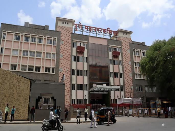 Pune Municipal Corporation gets slapped with a fine of Rs 5 lakh for negligence in swimming pool | जलतरण तलावातील निष्काळजीपणाचा पुणे महापालिकेला दणका; न्यायालयाने ५ लाखांचा दंड ठोठावला Pune Municipal Corporation gets slapped with a fine of Rs 5 lakh for negligence in swimming pool | जलतरण तलावातील निष्काळजीपणाचा पुणे महापालिकेला दणका; न्यायालयाने ५ लाखांचा दंड ठोठावला