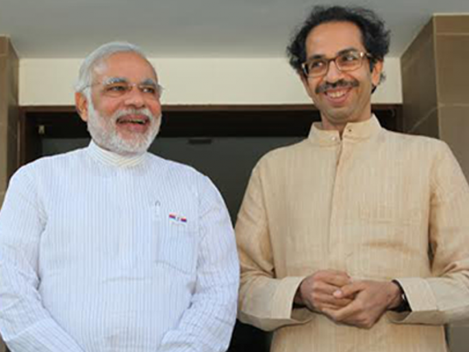 Alliance on a dining table; Narendra Modi Invites Uddhav Thackeray | युतीचा तिढा सुटणार जेवणाच्या टेबलवर; मोदींचे उद्धव ठाकरेंना निमंत्रण Alliance on a dining table; Narendra Modi Invites Uddhav Thackeray | युतीचा तिढा सुटणार जेवणाच्या टेबलवर; मोदींचे उद्धव ठाकरेंना निमंत्रण