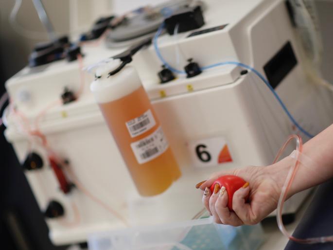 The number of plasma donors is negligible in Thane city | प्लाझ्मादात्यांची संख्या ठाणे शहरात नगण्यच The number of plasma donors is negligible in Thane city | प्लाझ्मादात्यांची संख्या ठाणे शहरात नगण्यच