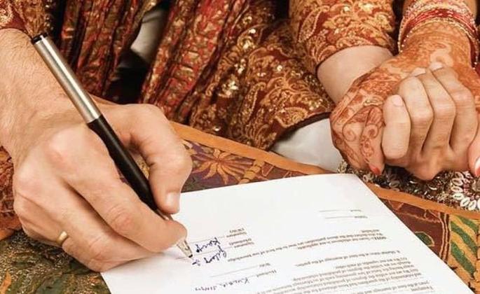 Corona effect; The number of registered marriages increased | कोरोना इफेक्ट; नोंदणी विवाह करणाऱ्यांची संख्या वाढली Corona effect; The number of registered marriages increased | कोरोना इफेक्ट; नोंदणी विवाह करणाऱ्यांची संख्या वाढली