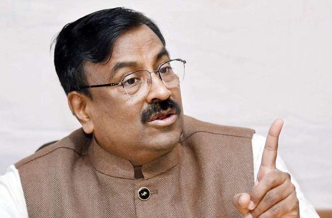 Nagpur Winter Session 2019; So, Uddhav has to say U for You Turn | नागपूर हिवाळी अधिवेशन २०१९; तर, उद्धव यांना यू फॉर यू टर्न असे म्हणावे लागेल