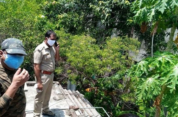 Leopards enter the crowded area of Nagpur; Footprints found | नागपुरातील लोकवस्तीत बिबट्याचा प्रवेश; पायाचे ठसे आढळले