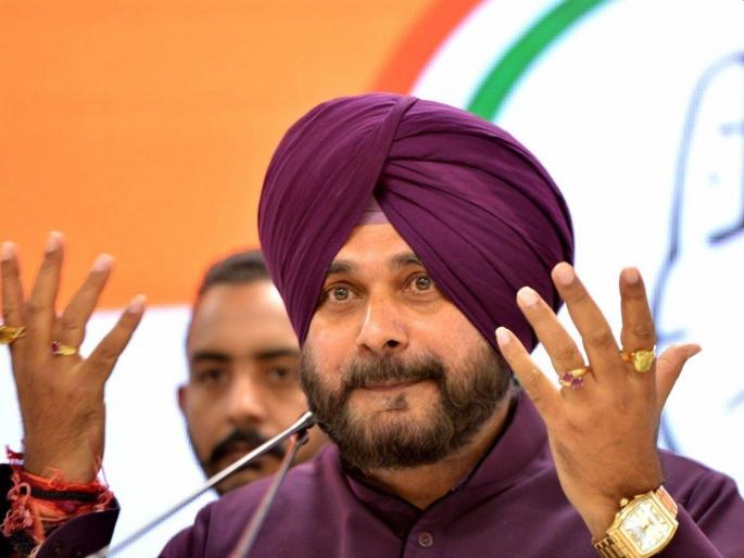 Punjab Congress chief Navjot Singh Sidhu tenders his resignation after Sonia Gandhi Order | Navjot Singh Sidhu Resign: पंजाब गमावले! नवज्योत सिंग सिद्धूंचा एका ओळीत राजीनामा; सोनिया गांधींचे आदेश Punjab Congress chief Navjot Singh Sidhu tenders his resignation after Sonia Gandhi Order | Navjot Singh Sidhu Resign: पंजाब गमावले! नवज्योत सिंग सिद्धूंचा एका ओळीत राजीनामा; सोनिया गांधींचे आदेश