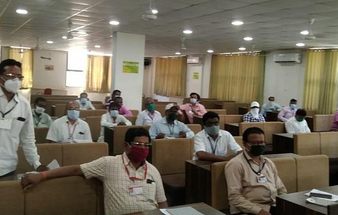 Planning of twelve micro containment zones in the metropolis | ंमहानगरात बारा सूक्ष्म कंटेन्मेंट झोनचे नियोजन